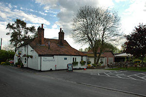 Picture of a country pub, the Rowbarge